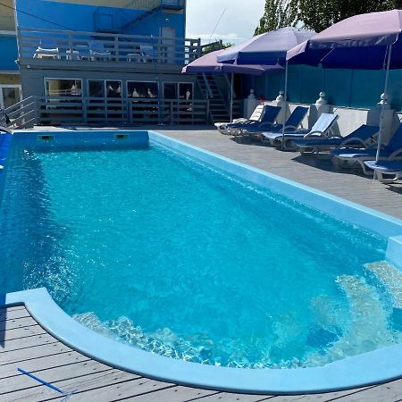 Отель Aquamarin Затока Экстерьер фото